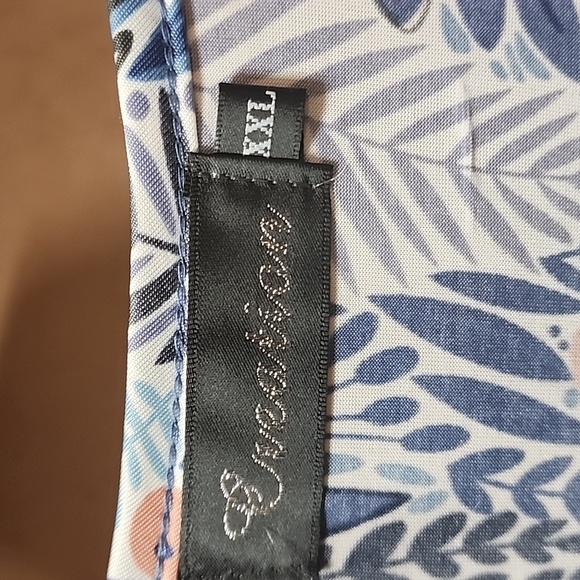 🌿Creation Blouse - Picture 4 of 5